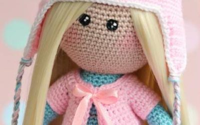 Boneca com Chapéu de Coruja