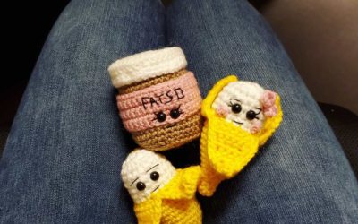 Banana com Pasta de Amendoim Amigurumi