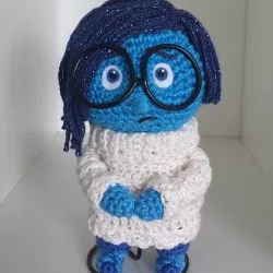 Triteza – Divertidamente [Amigurumi]