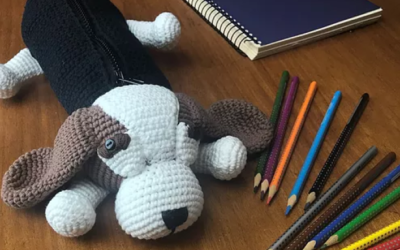 Estojo Cachorrinho – Croche Uma Arte