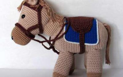 Cavalo Cela Azul Amigurumi