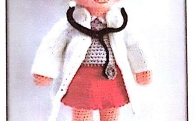 Boneca Médica Amigurumi