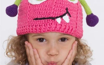 Gorro Monstrinho Rosa com Antenas – Linha Camila