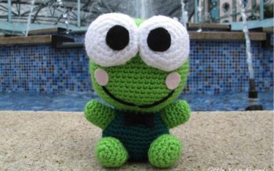 Sapinho Kerokeroppe Amigurumi