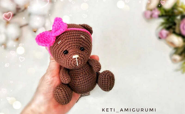 Ursinha de Lacinho Amigurumi