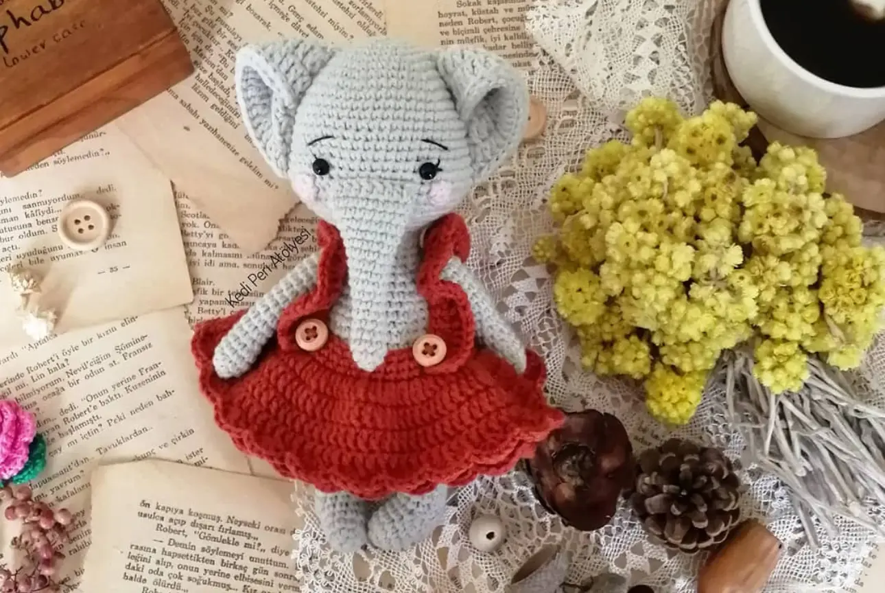 Receita Passo a Passo: Elefantinha Melaine Amigurumi