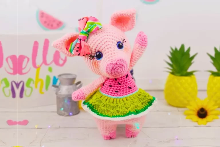 Porquinha Vestida de Melancia Amigurumi