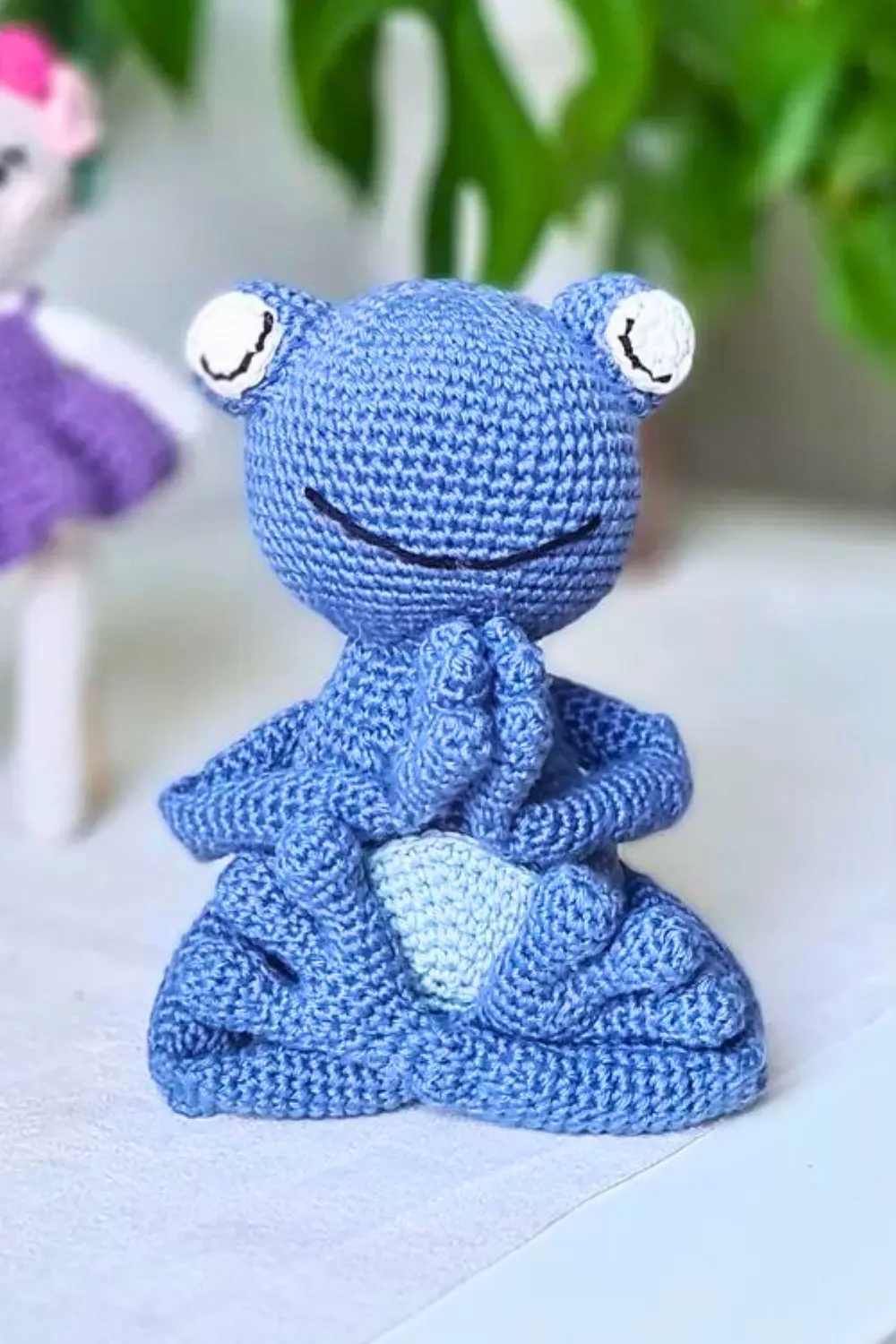 Receita Passo a Passo Gratis Sapo Meditando Amigurumi