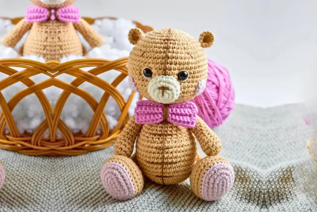 Ursinho de Gravata Borboleta Amigurumi