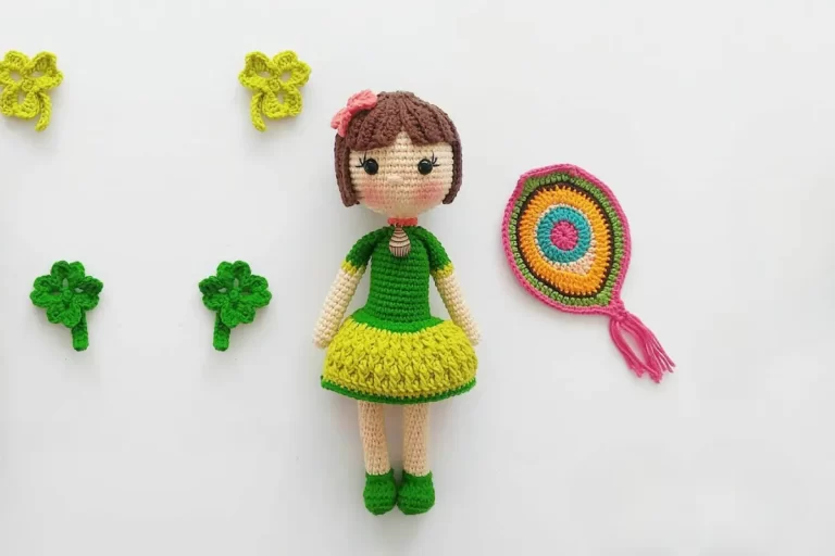 Boneca Mathilda Amigurumi