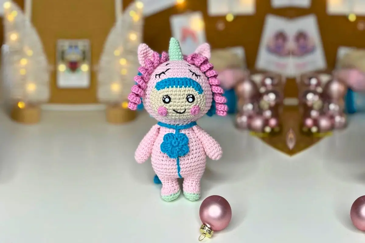 Boneca Fantasia de Unicornio Amigurumi