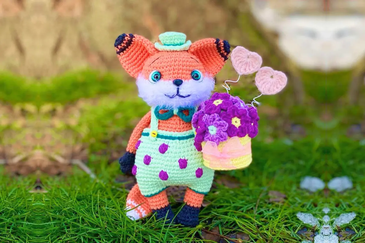 Sr. Darcy a Raposa Amigurumi