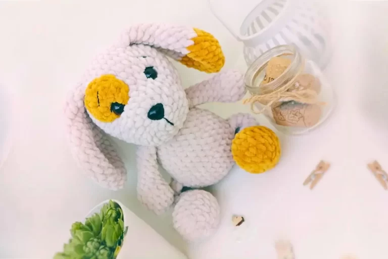 Cachorro Fofo de Pelúcia Amigurumi