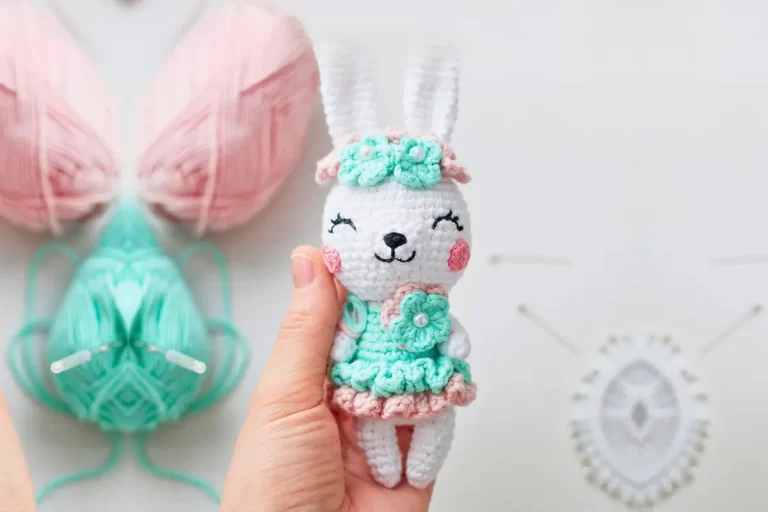 Coelinha Primavera Amigurumi