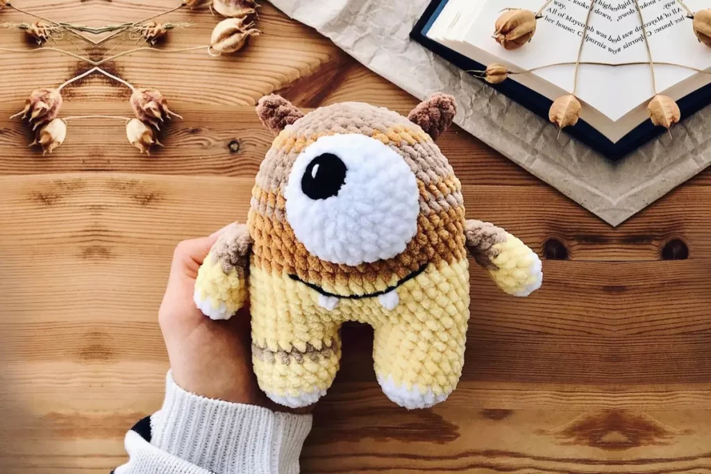Lindo Monstrinho Amigurumi