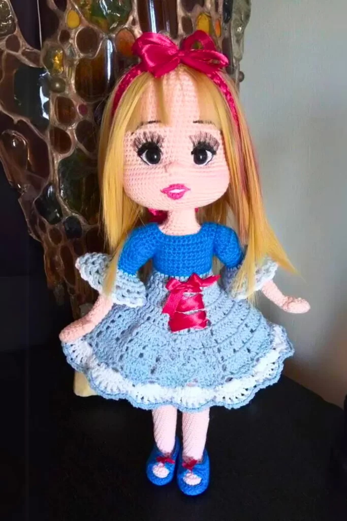 Boneca Alya Amigurumi Receita Gratis Passo a Passo