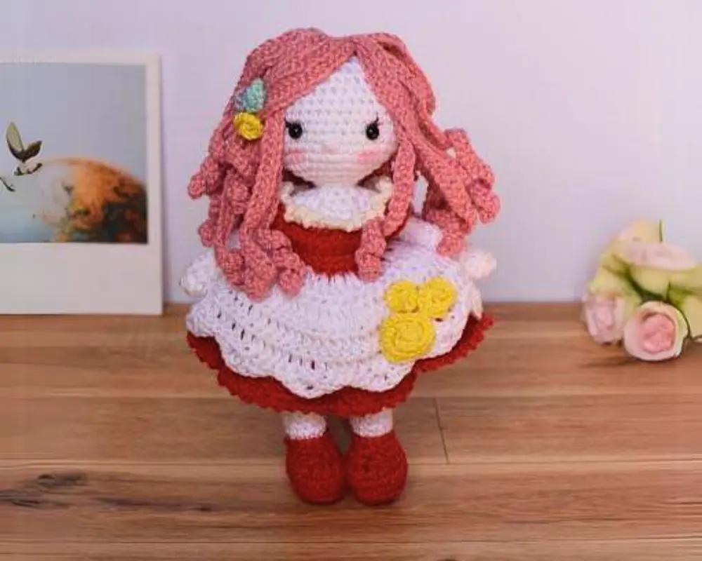 Boneca PHOEBE Natalina Amigurumi