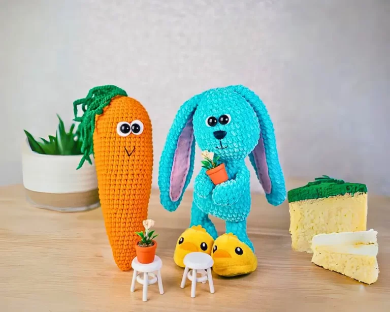 Coelhinho e Cenoura Amigurumi