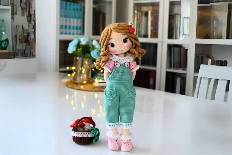 Boneca Aline Amigurumi