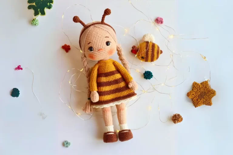 Boneca Beth Abelha Amigurumi