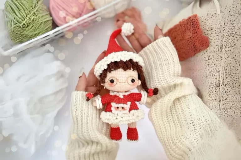 Linda Boneca Natalina Amigurumi Receita Passo a Passo Gratis
