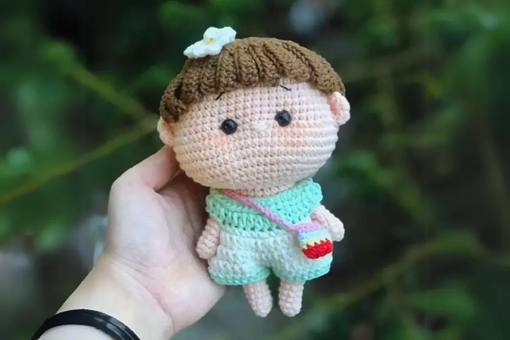 Boneca Menina Amigurumi