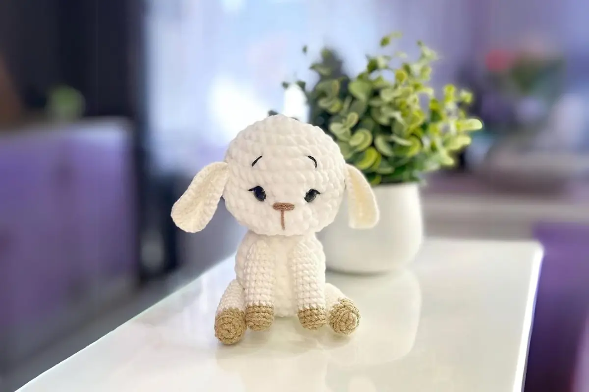 Filhote de Carneiro Amigurumi