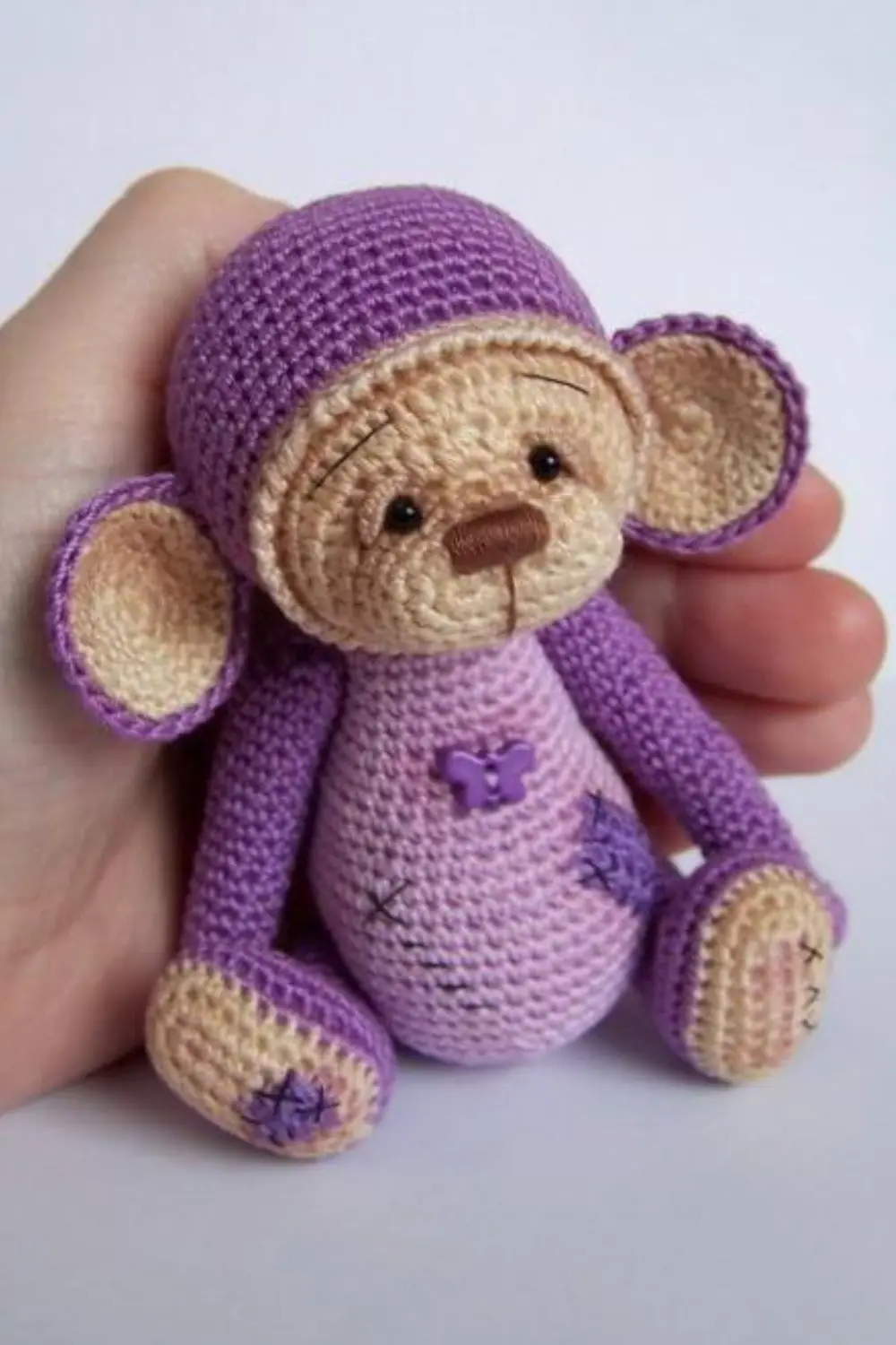 Jonas o Macaquinho Roxo Amigurumi