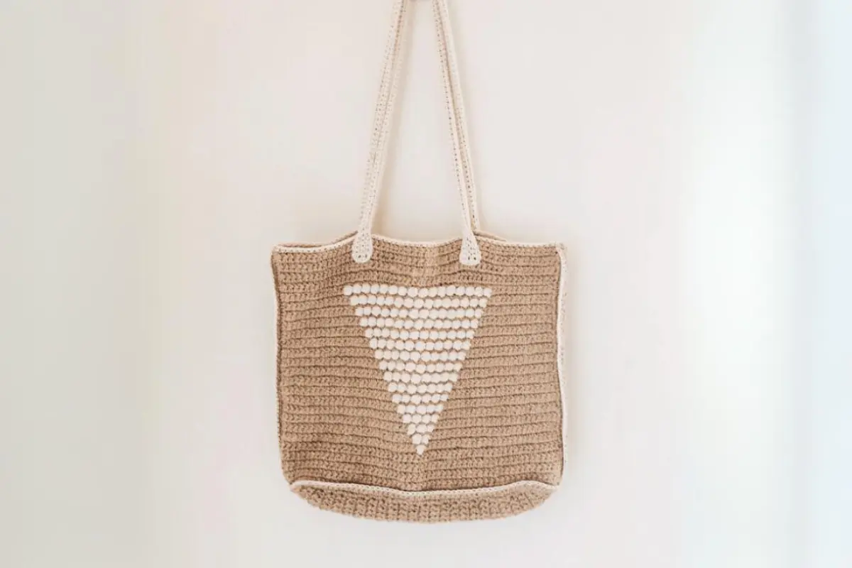 Bolsa Geométrica de Crochê