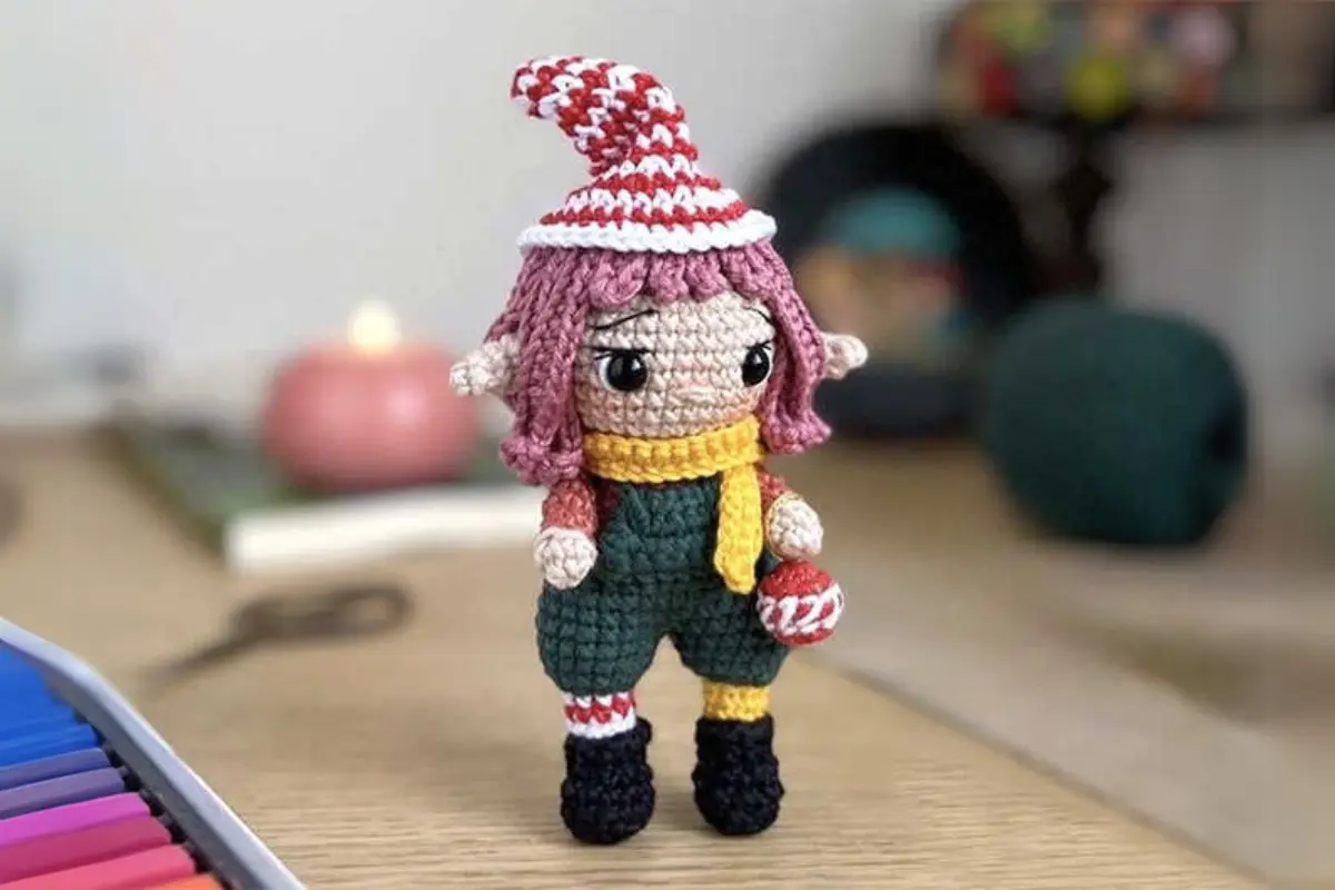 Boneca Elfa Natalina Amigurumi
