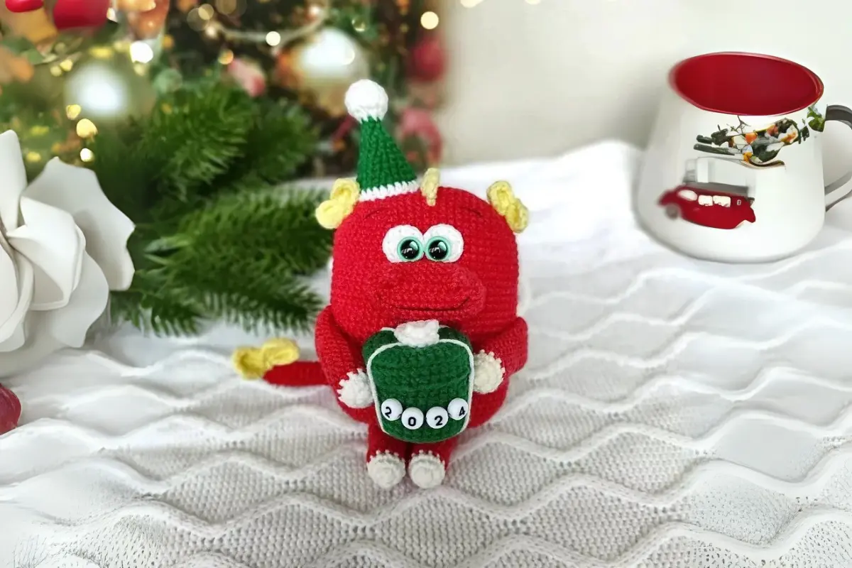 Dragão Natalino Amigurumi