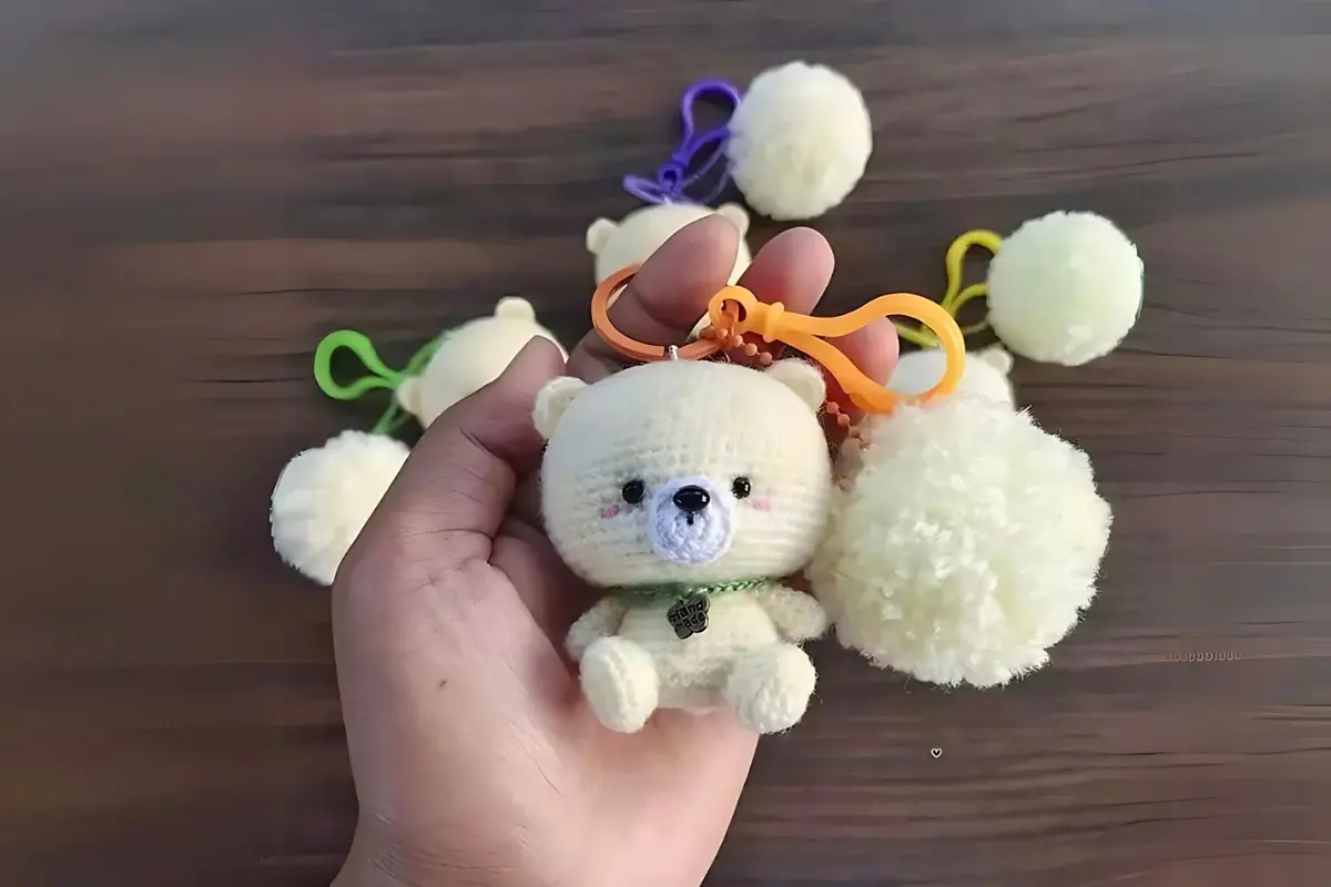 Chaveiro Ursinho de Pelúcia Amigurumi