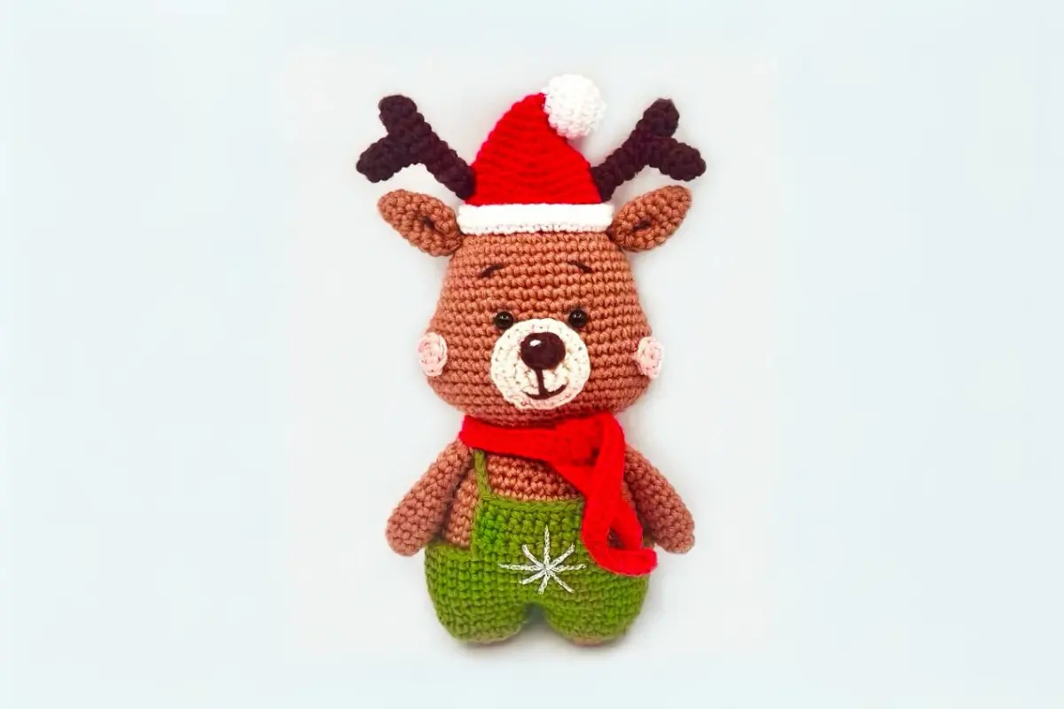 Rena de Natal Amigurumi