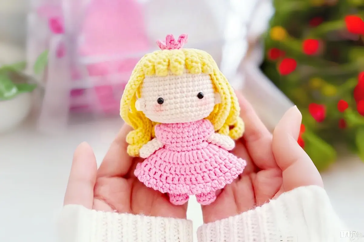 Boneca Bela Aurora Amigurumi