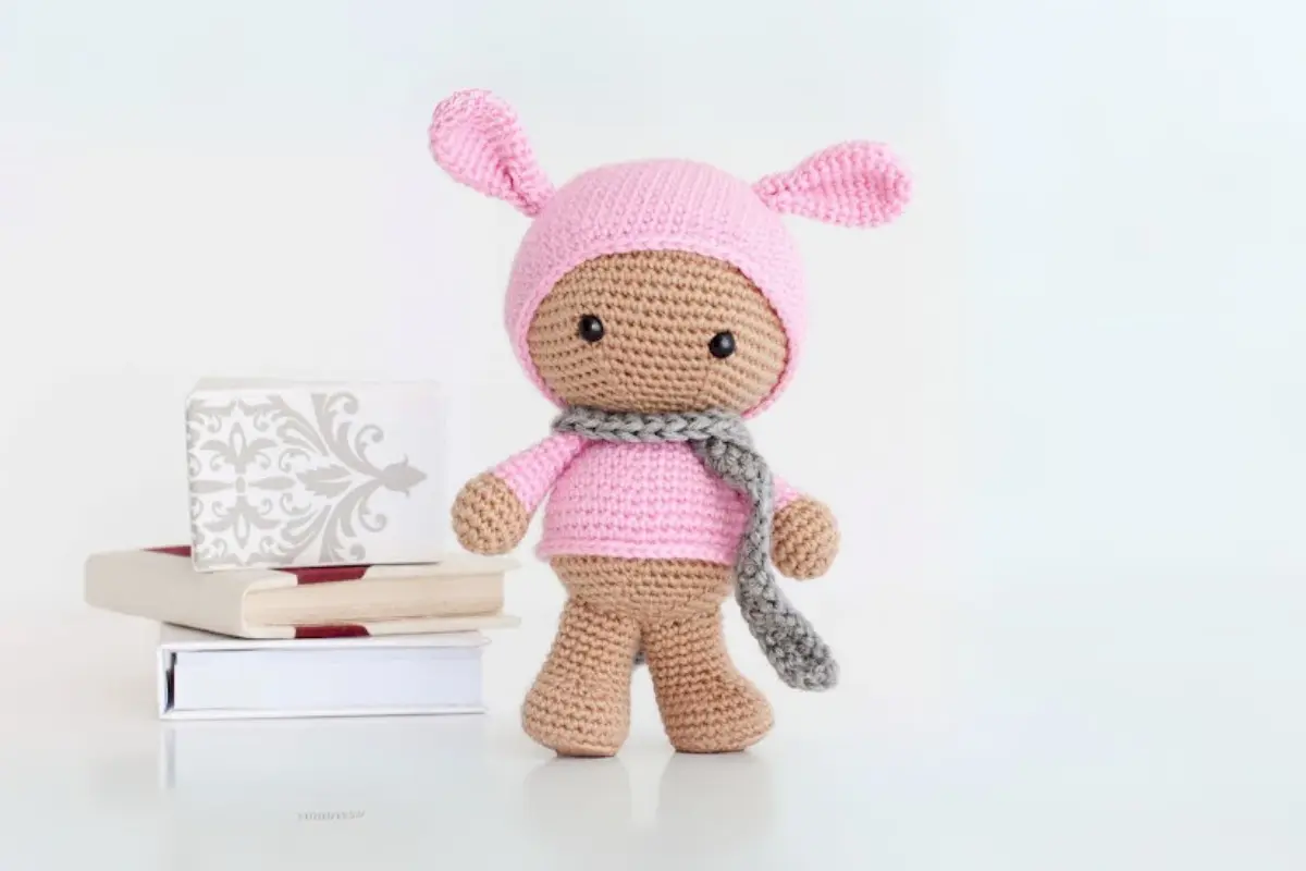 Boneca Coelho Rosa Amigurumi