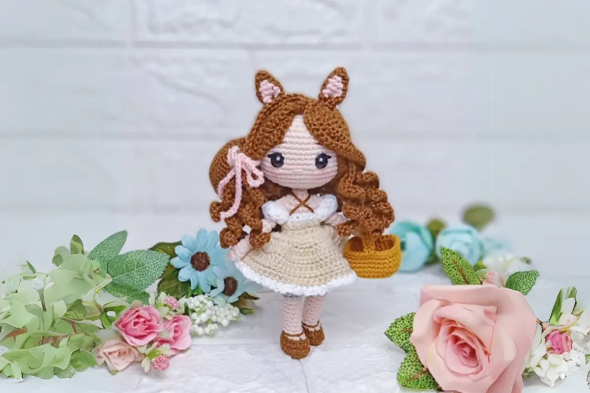 Boneca Menina Esquilo Amigurumi