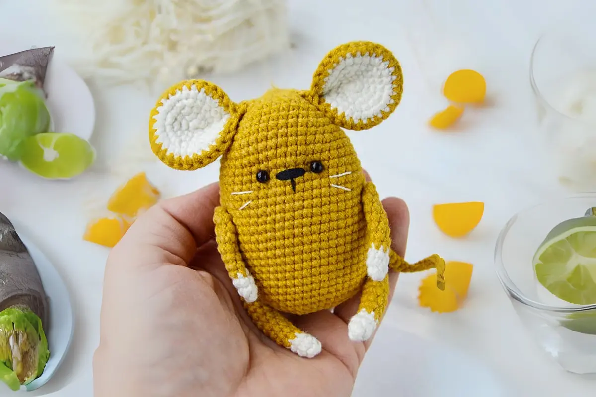 Ratinho Verde Amigurumi
