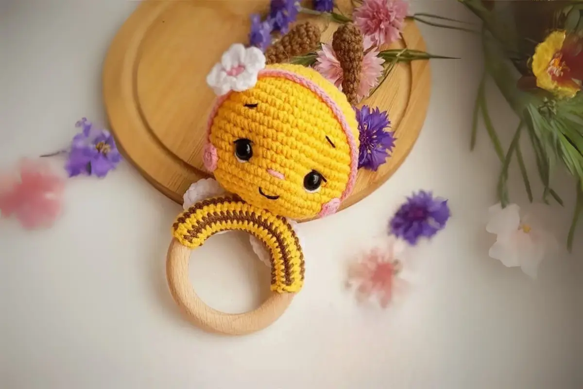 Chocalho Abelha Amigurumi