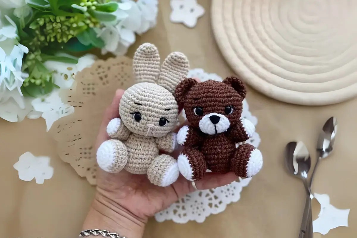 Coelho e Ursinho Amigurumi