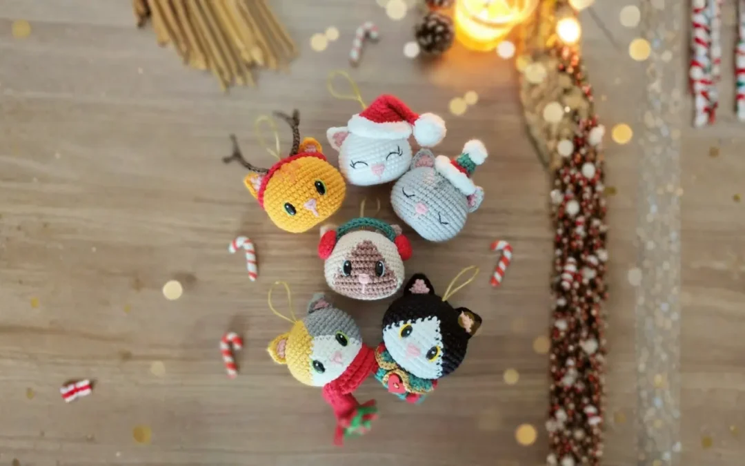 🎄 Gatinhos Amigurumi de Natal: O Enfeite Mais Fofo da Sua Árvore! 🐱✨
