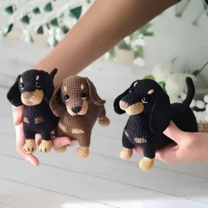 Receita Kit 3 Cachorrinhos Salsicha Amigurumi PDF