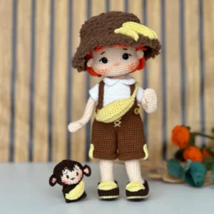 Receita Boneco Menino de Outono com Mini Amigurumi PDF