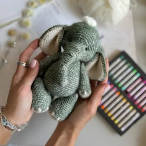 Receita Elefantinho Cinza Amigurumi PDF